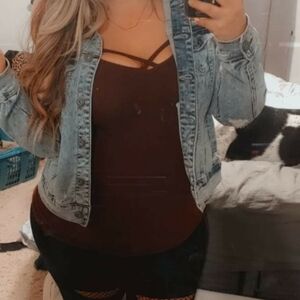 🆕 1X BURGUNDY PURPLE CRISSCROSS FOXY TANK